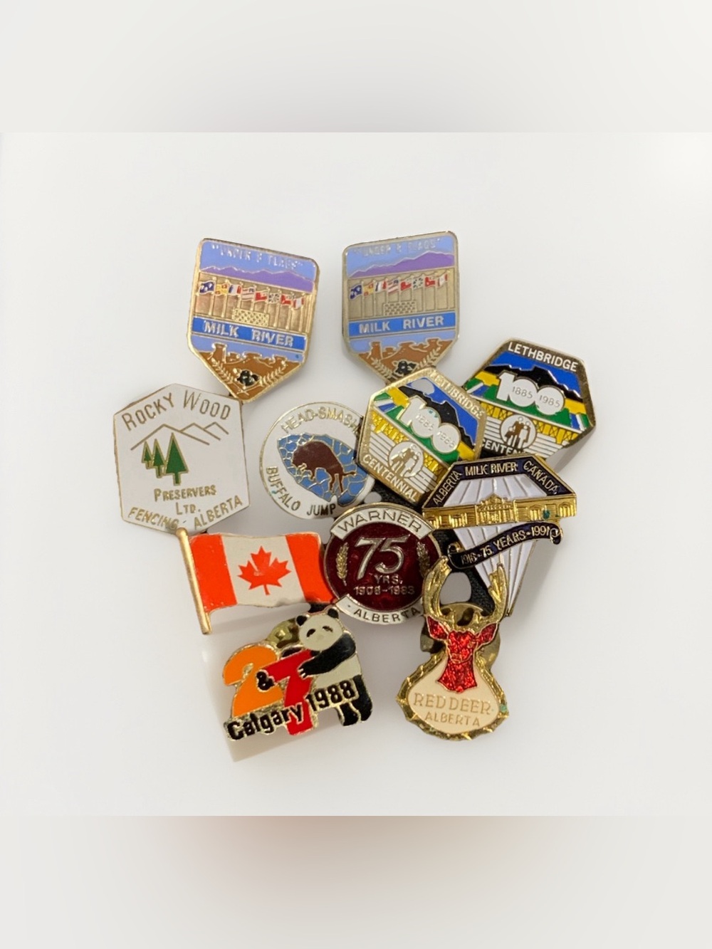 Vintage Alberta Canada Enamel Lapel Pin Lot - Alberta & Canadian - Picture 1 of 7